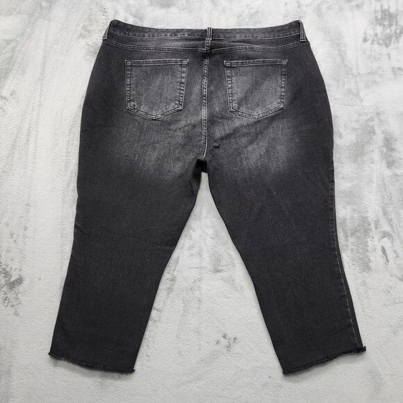 Time and Tru Jeans Womens 20 Black Faded High Rise Curvy Skinny Capri Raw Hem - Picture 3 of 11